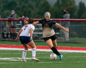 Emily Lattea scores 4 goals to lead University past Preston